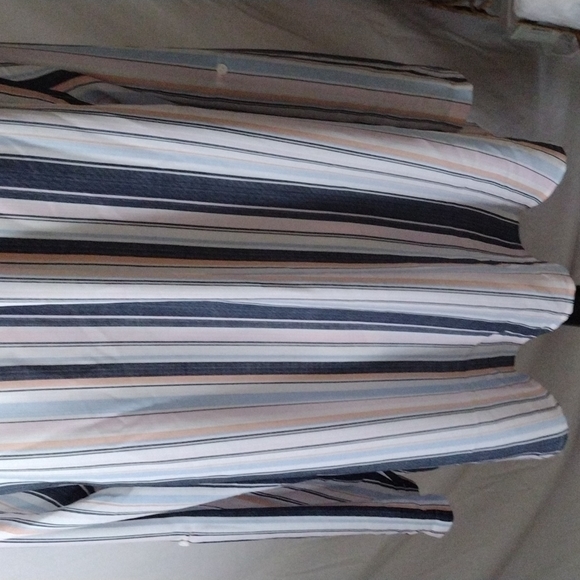 SOLEILLEE WOMEN LONG SLEEVE TOP - Picture 7 of 10